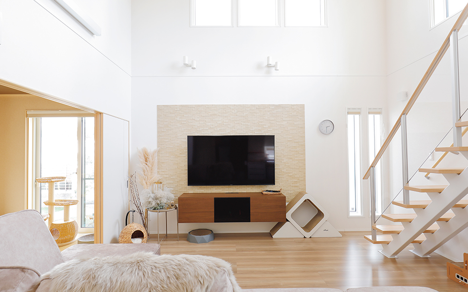 一条工務店アイスマートの吹き抜けリビング